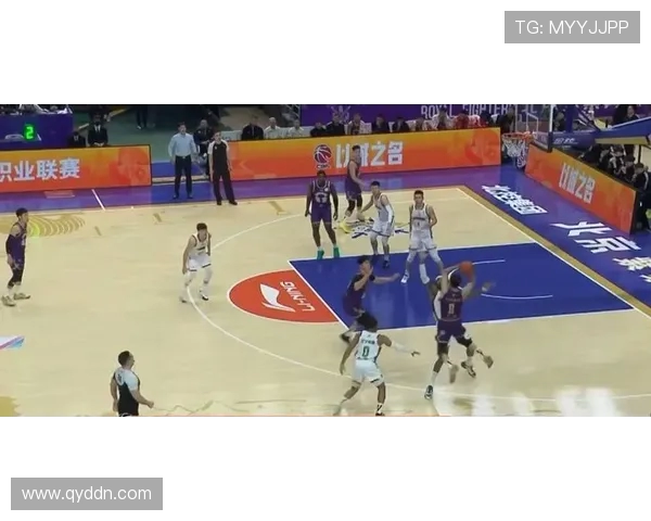 北控与福建激战正酣比分悬念迭起球迷热情高涨