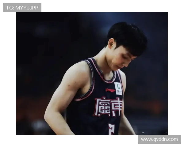 徐杰的篮球之路：从青涩少年到CBA明星的成长故事与奋斗历程