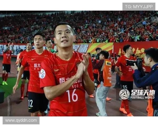 恒大对阵汉堡新浪赛事直播分析与精彩回顾